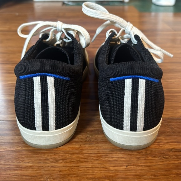 Like NEW Rothy’s Black Laceup Sneakers sz 8.5 - Picture 5 of 6